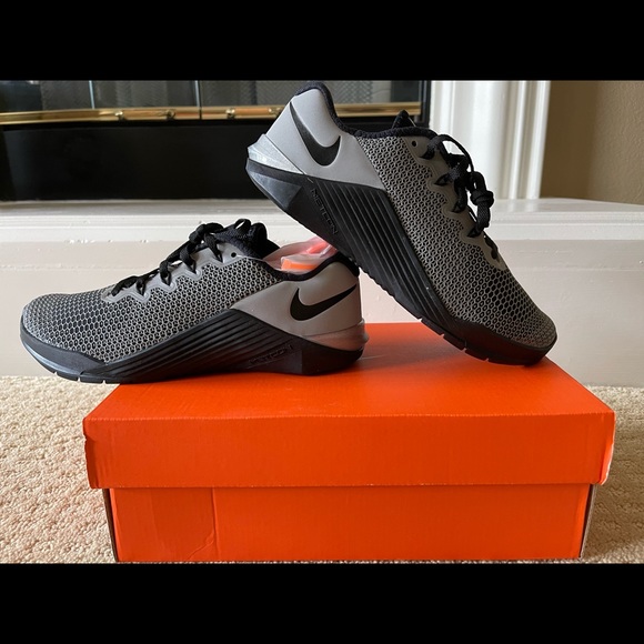 Nike Shoes - Nike Women’s Metcon 5 X